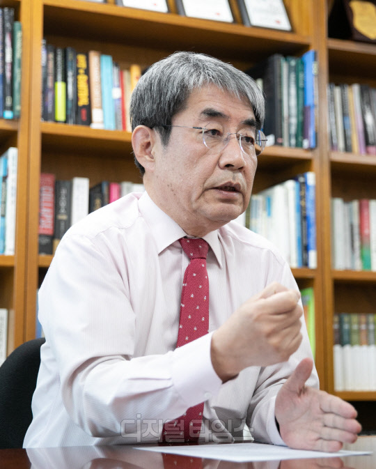 이덕환 서강대 화학과 명예교수   박동욱기자 fufus@